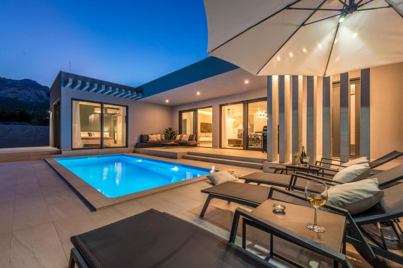 Villa Oasis - Your Luxury Home Away From Home Celopeci 외부 사진